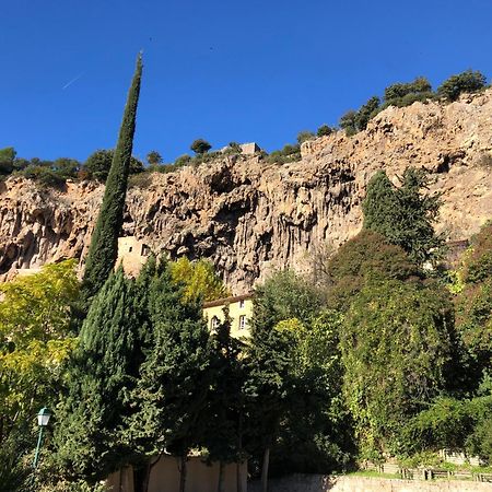 Charmant Duplex Au Coeur Du Village Cotignac Bagian luar foto