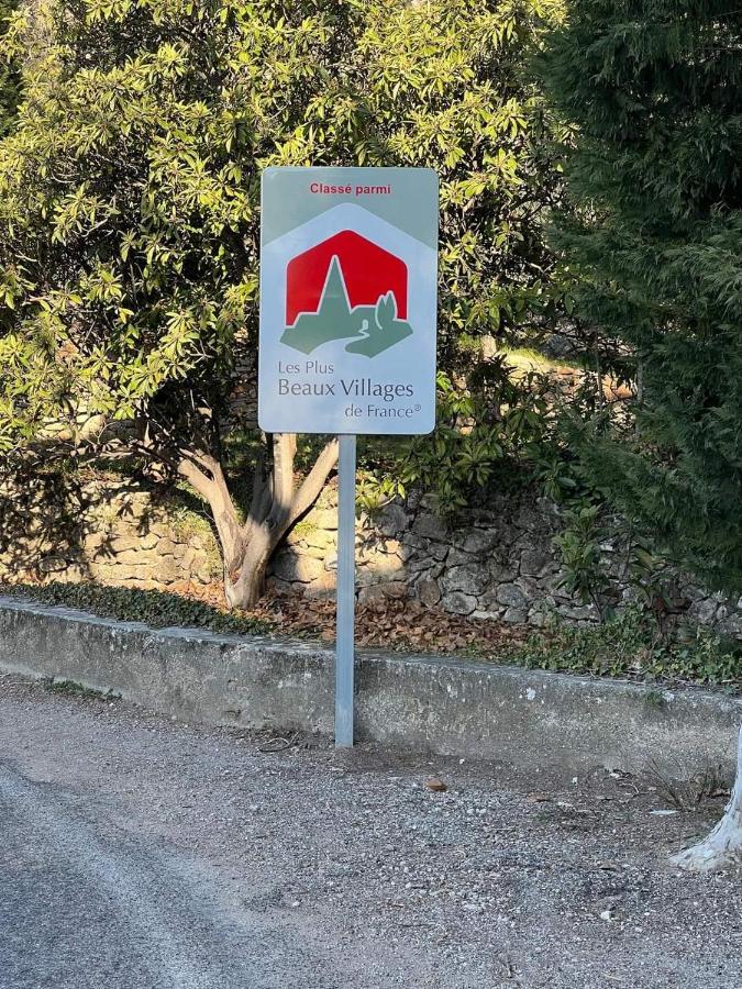 Charmant Duplex Au Coeur Du Village Cotignac Bagian luar foto
