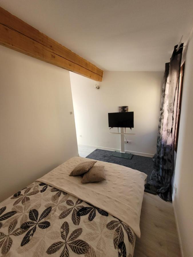 Charmant Duplex Au Coeur Du Village Cotignac Bagian luar foto
