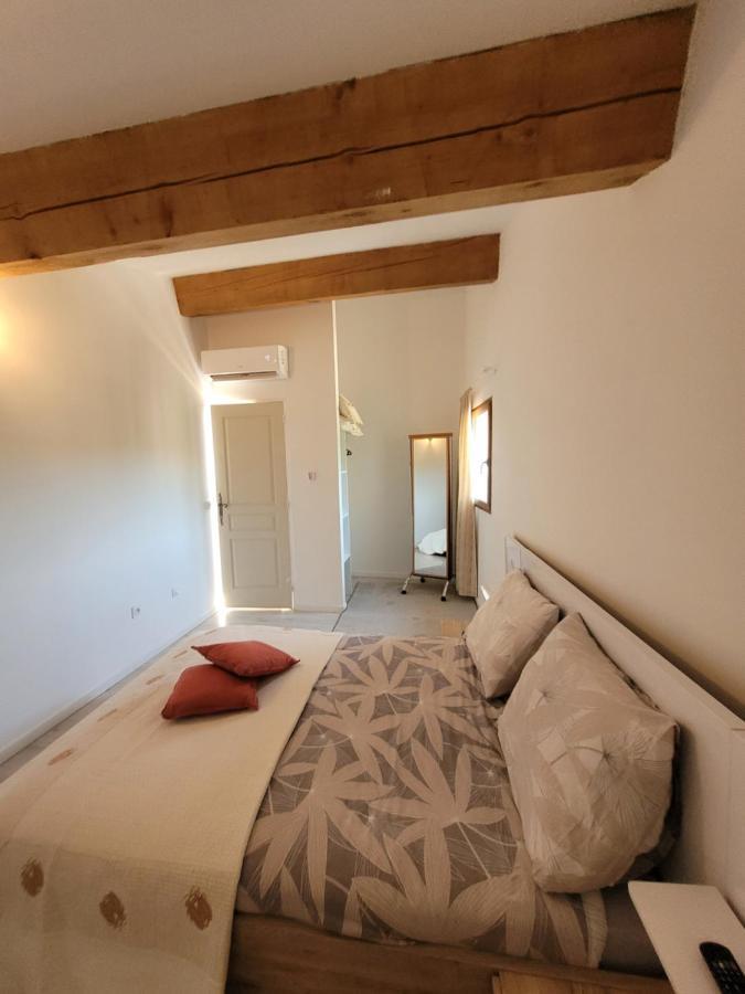 Charmant Duplex Au Coeur Du Village Cotignac Bagian luar foto
