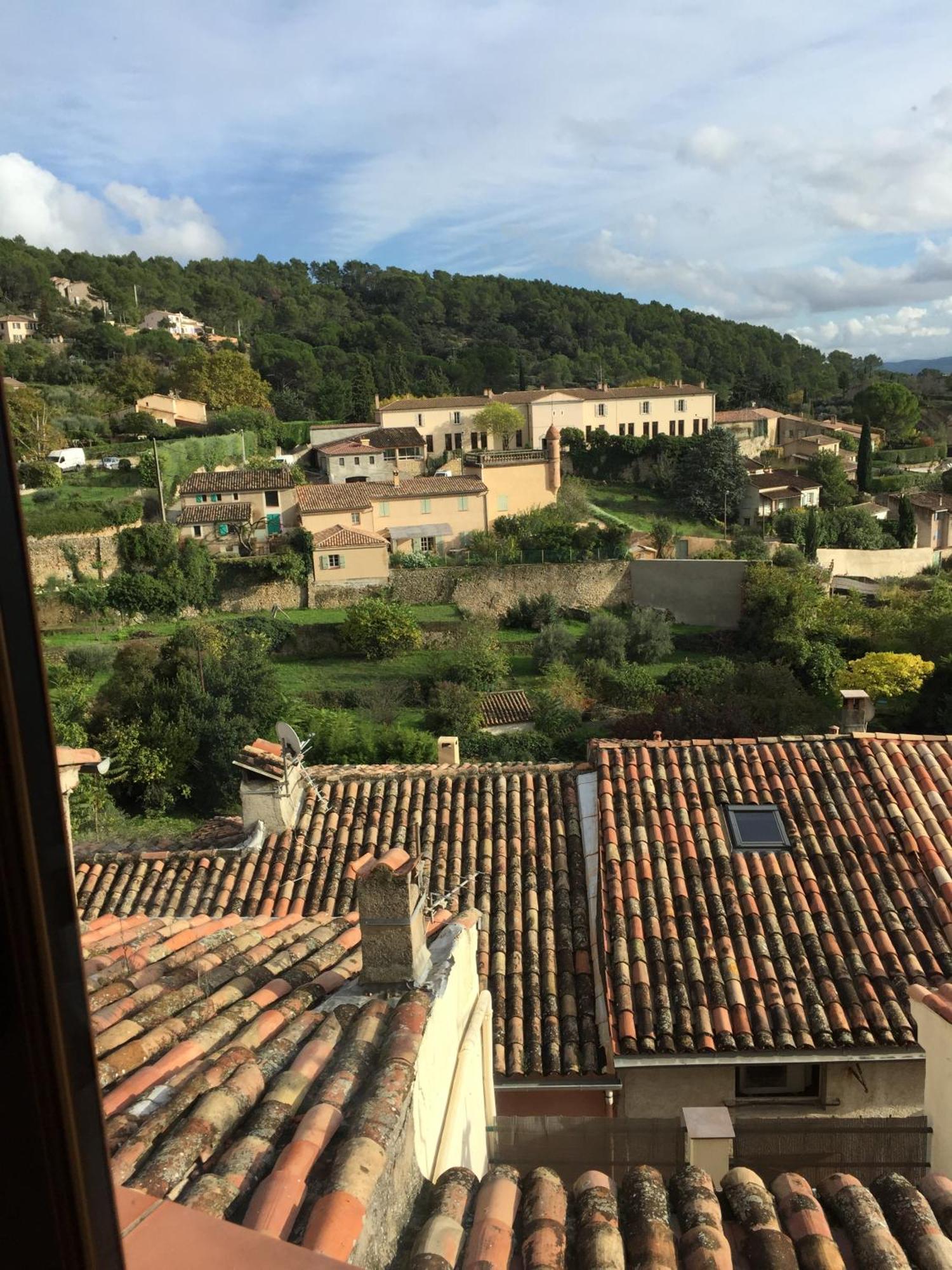 Charmant Duplex Au Coeur Du Village Cotignac Bagian luar foto